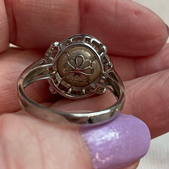 Honora white Pearl ballerina ring set with and Diamonique baguette stones in SS - Picture 4 of 6